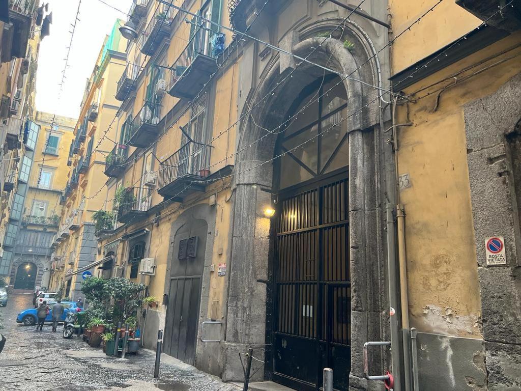 La Chicca Appartamento Intero Nei Quartieri Spagnoli Napoli Eksteriør bilde