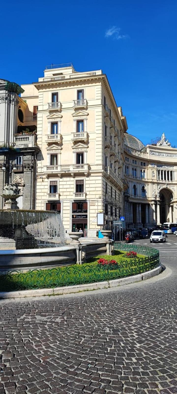La Chicca Appartamento Intero Nei Quartieri Spagnoli Napoli Eksteriør bilde